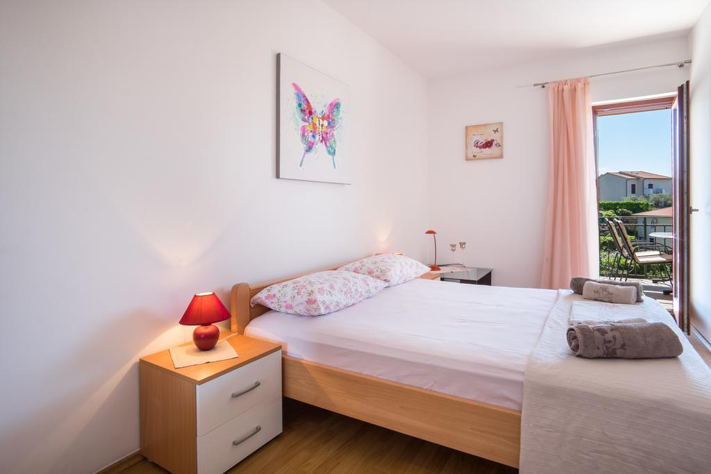 Apartments Iva Krk Town Esterno foto